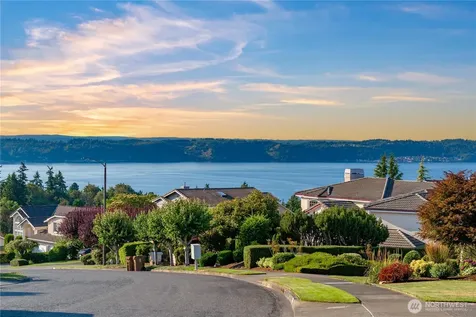2301 Overview Drive NE Tacoma WA 98422