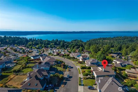 2301 Overview Drive NE Tacoma WA 98422