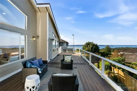 2301 Overview Drive NE Tacoma WA 98422
