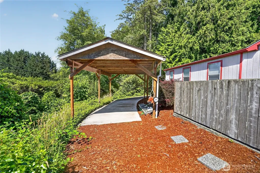 1450 Northlake Way NW Bremerton WA 98312