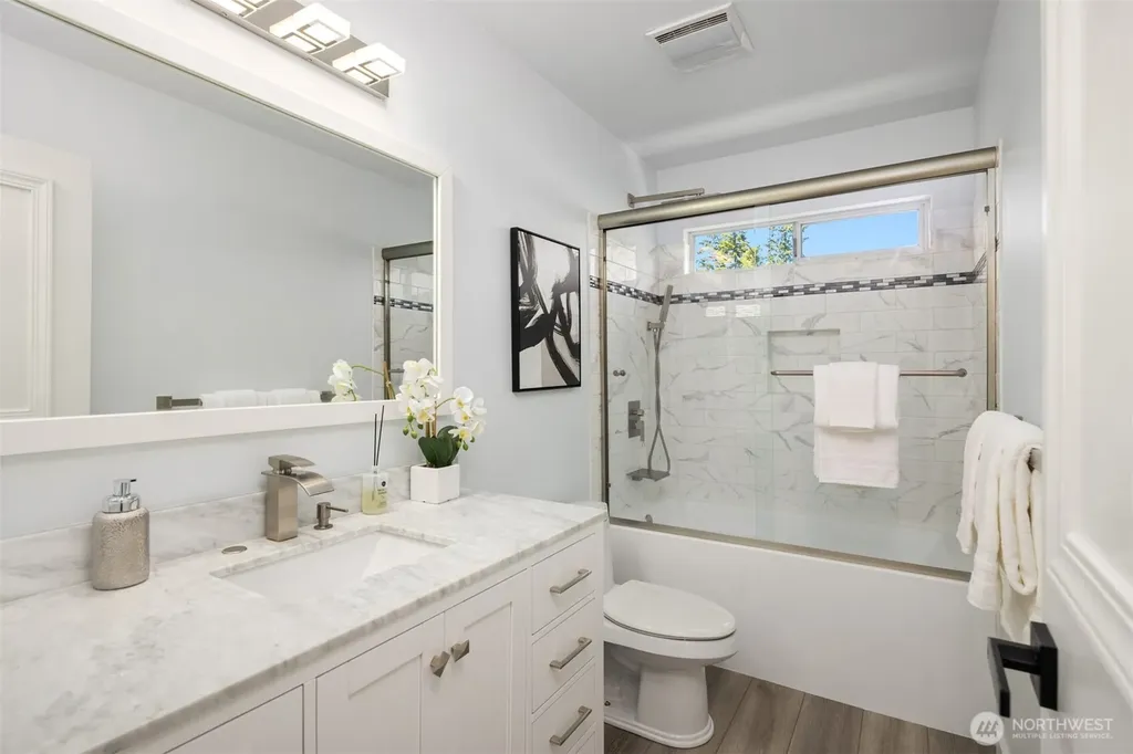 24218 SE 40th Street Sammamish WA 98029