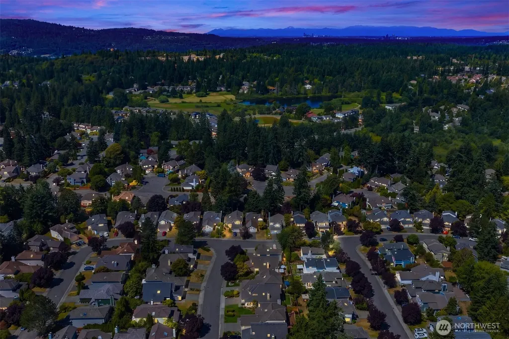 24218 SE 40th Street Sammamish WA 98029