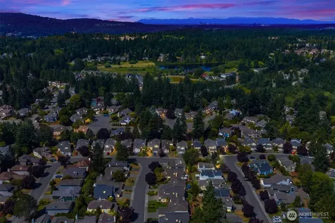 24218 SE 40th Street Sammamish WA 98029
