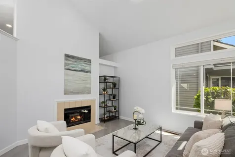 24218 SE 40th Street Sammamish WA 98029