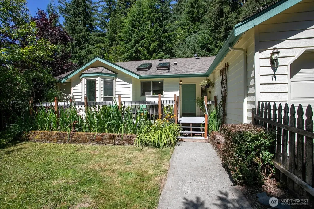 11 Whistling Swan Place Bellingham WA 98229