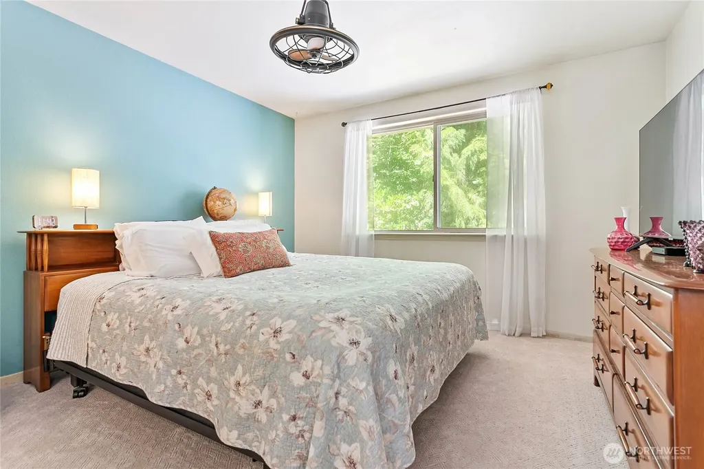 11 Whistling Swan Place Bellingham WA 98229