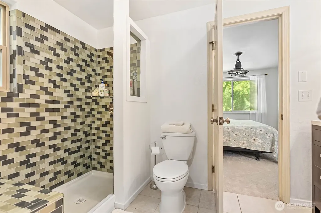 11 Whistling Swan Place Bellingham WA 98229
