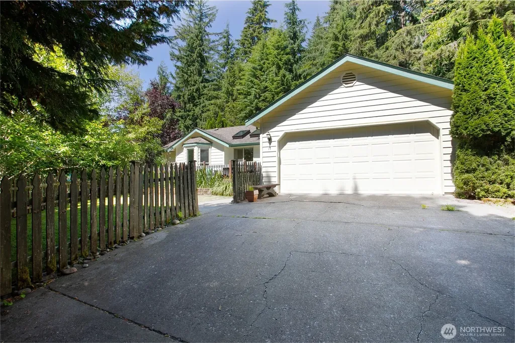11 Whistling Swan Place Bellingham WA 98229