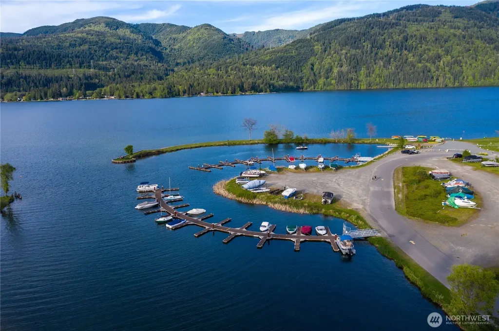 11 Whistling Swan Place Bellingham WA 98229