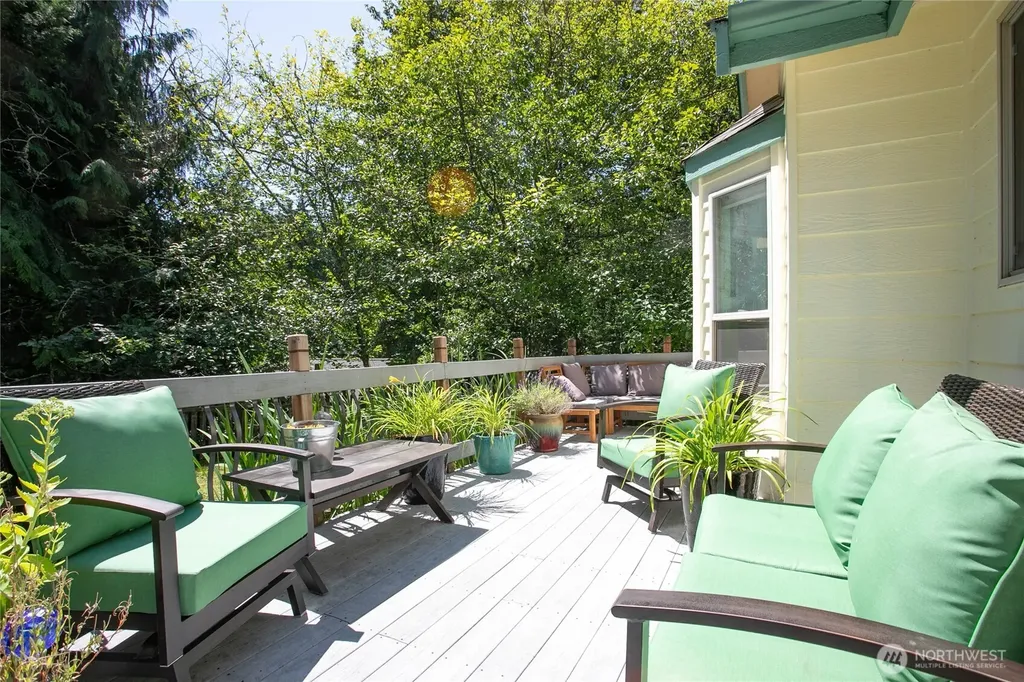 11 Whistling Swan Place Bellingham WA 98229