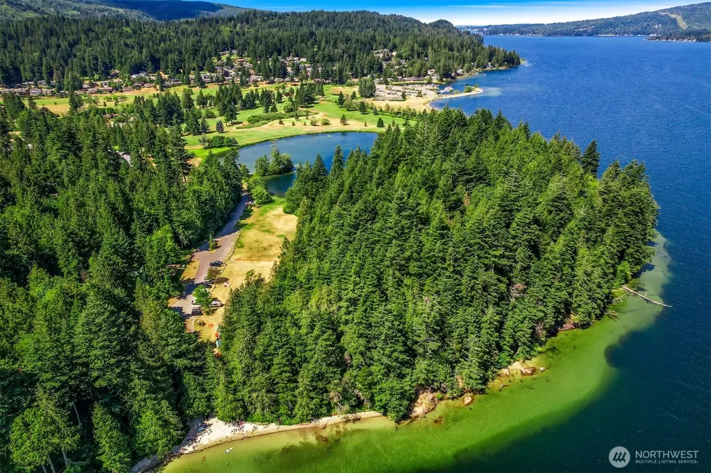 11 Whistling Swan Place Bellingham WA 98229
