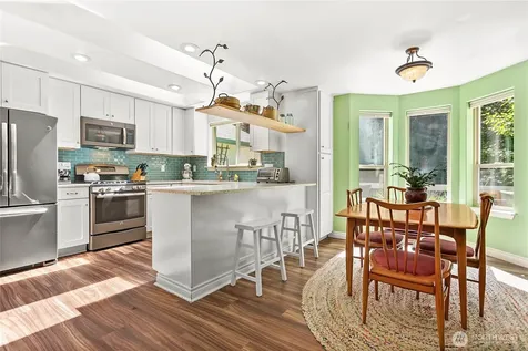 11 Whistling Swan Place Bellingham WA 98229