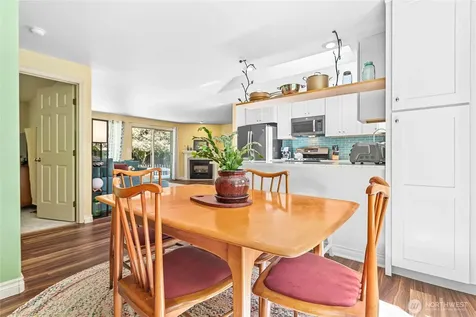 11 Whistling Swan Place Bellingham WA 98229