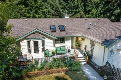 11 Whistling Swan Place Bellingham WA 98229