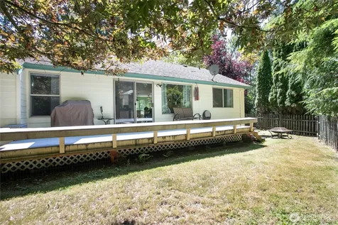 11 Whistling Swan Place Bellingham WA 98229