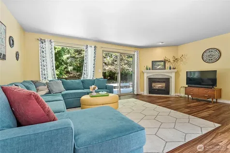 11 Whistling Swan Place Bellingham WA 98229