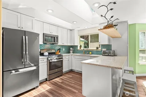 11 Whistling Swan Place Bellingham WA 98229