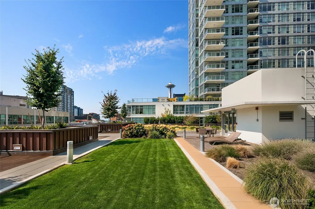 588 Bell Street Seattle WA 98121