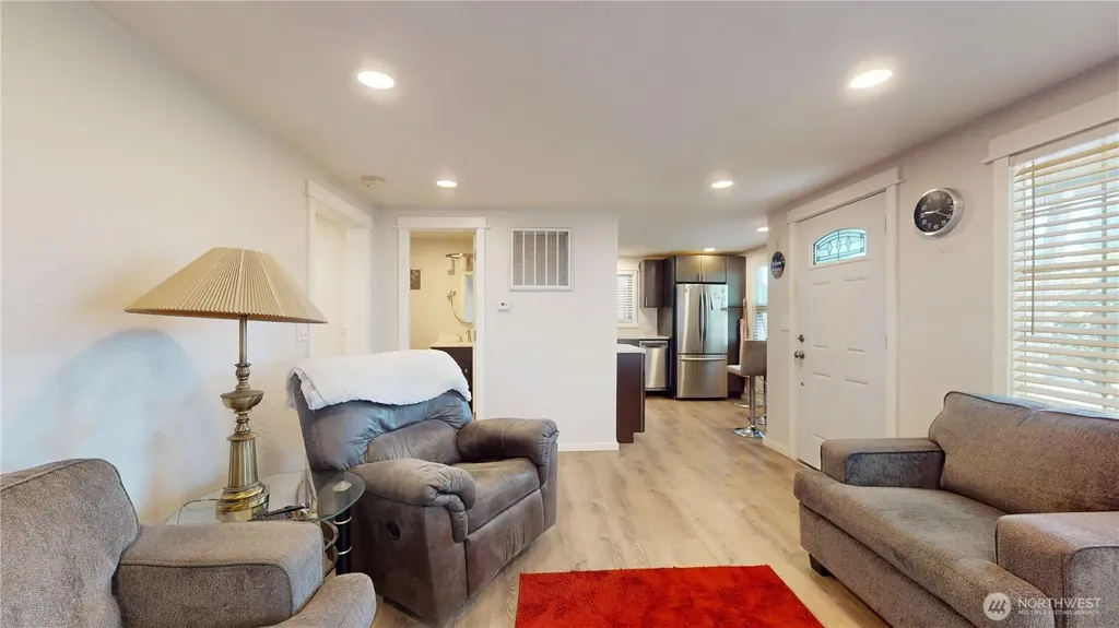 521 E Magnolia Avenue Burlington WA 98233