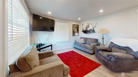 521 E Magnolia Avenue Burlington WA 98233