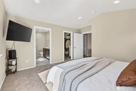 7262 85th Drive NE Marysville WA 98270