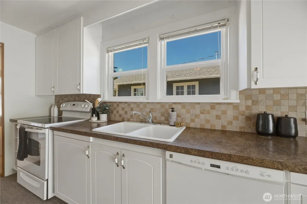 212 L Street SE Auburn WA 98002