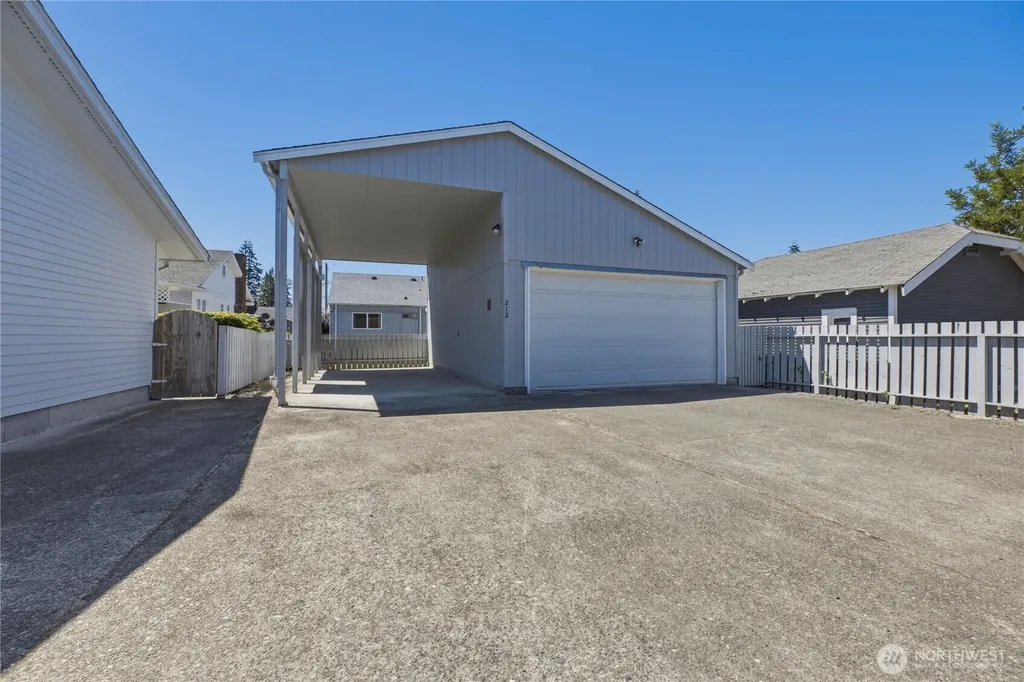 212 L Street SE Auburn WA 98002