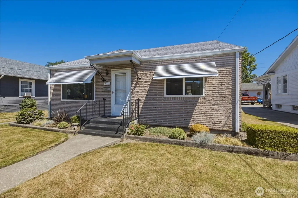 212 L Street SE Auburn WA 98002