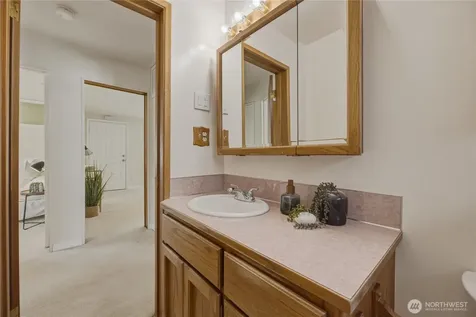 212 L Street SE Auburn WA 98002