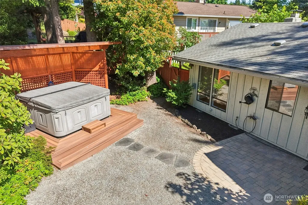 13800 SE 21st Street Bellevue WA 98005