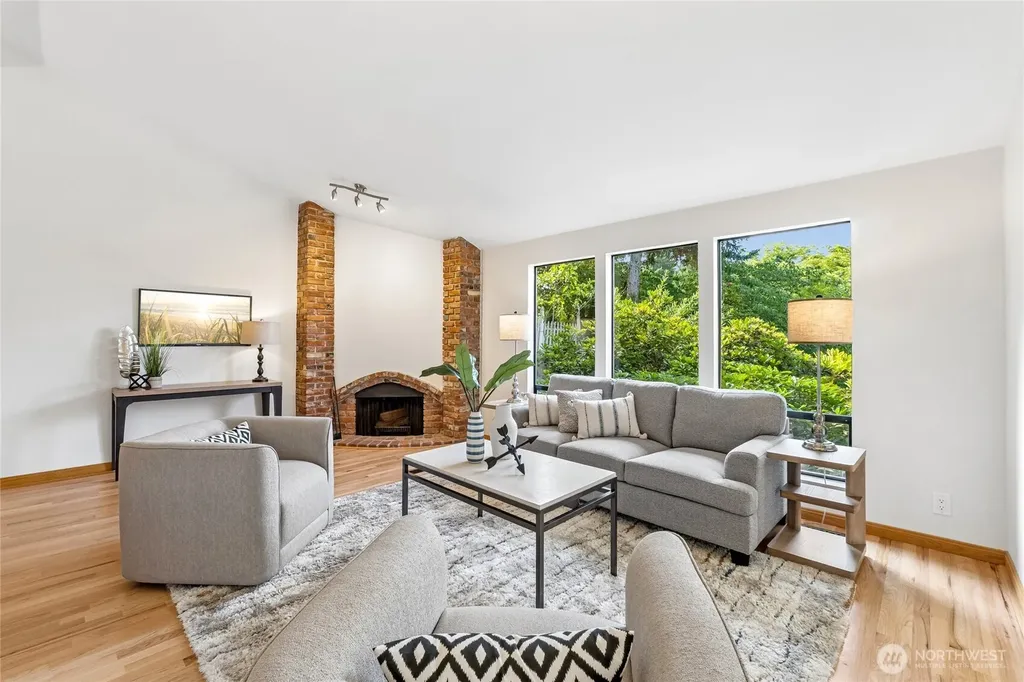 13800 SE 21st Street Bellevue WA 98005