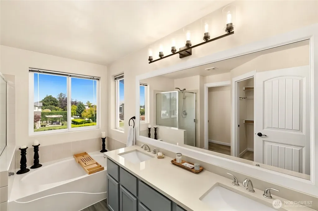 1959 Highpoint Street Enumclaw WA 98022