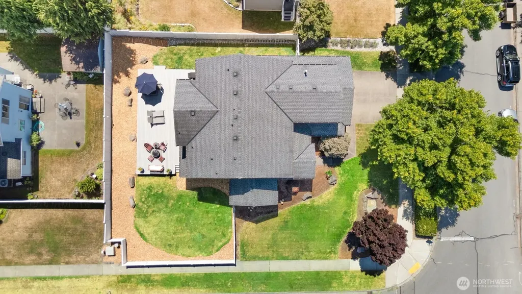 1959 Highpoint Street Enumclaw WA 98022