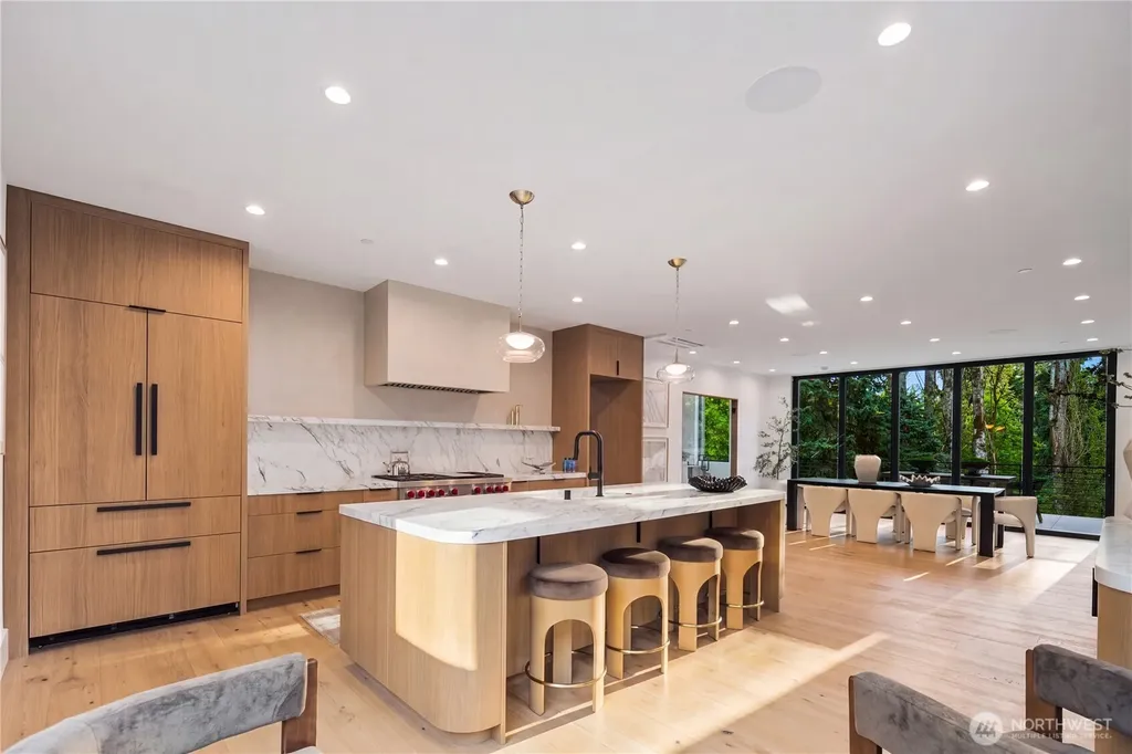 2908 129th Avenue NE Bellevue WA 98005