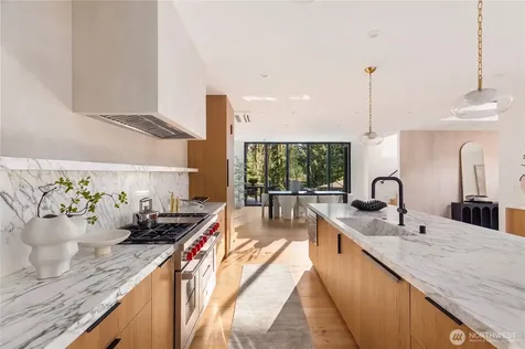 2908 129th Avenue NE Bellevue WA 98005
