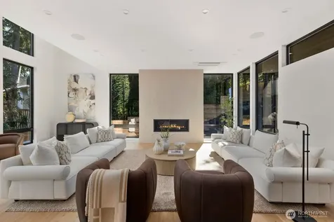 2908 129th Avenue NE Bellevue WA 98005