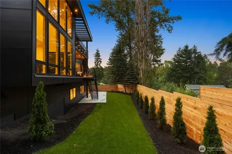 2908 129th Avenue NE Bellevue WA 98005