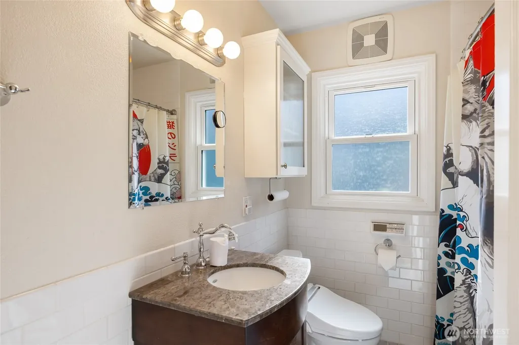 108 E 35th Street Vancouver WA 98663
