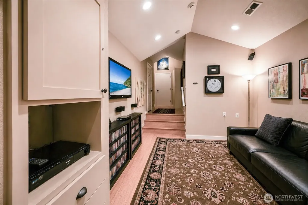 108 E 35th Street Vancouver WA 98663