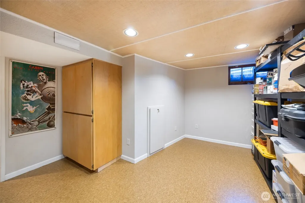 108 E 35th Street Vancouver WA 98663