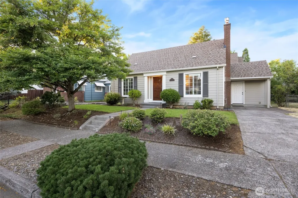108 E 35th Street Vancouver WA 98663