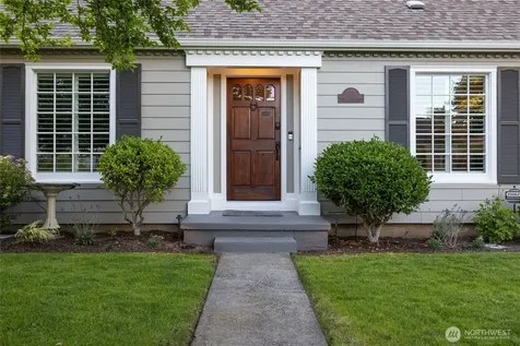108 E 35th Street Vancouver WA 98663