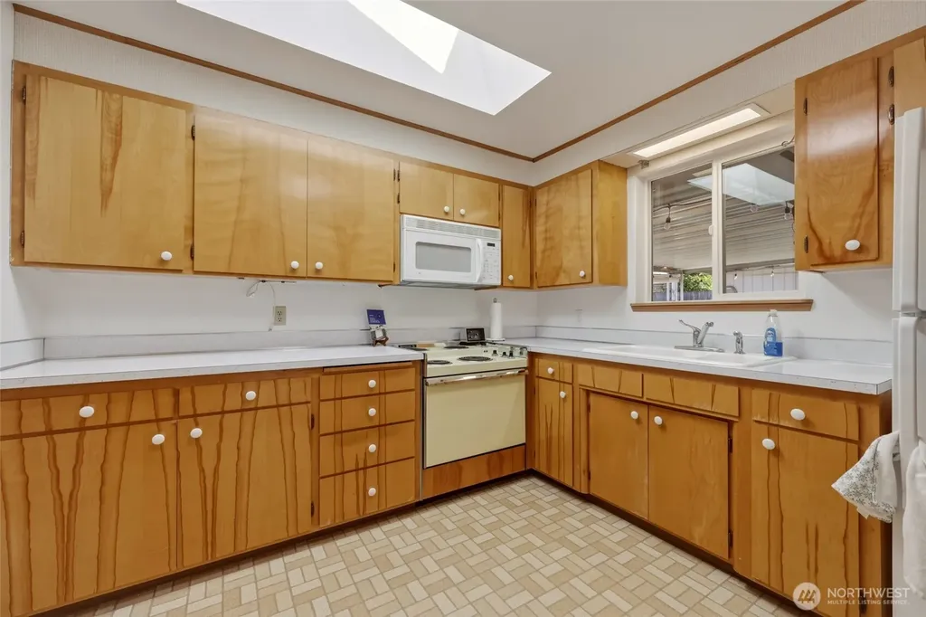 755 Irving Street SW Tumwater WA 98512