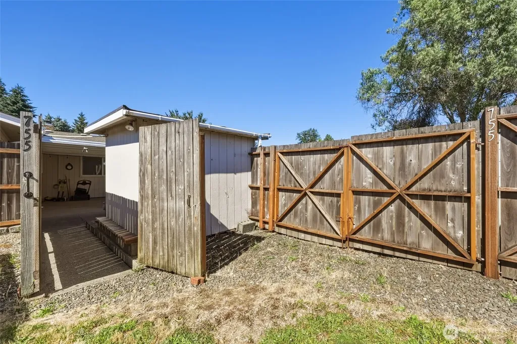 755 Irving Street SW Tumwater WA 98512
