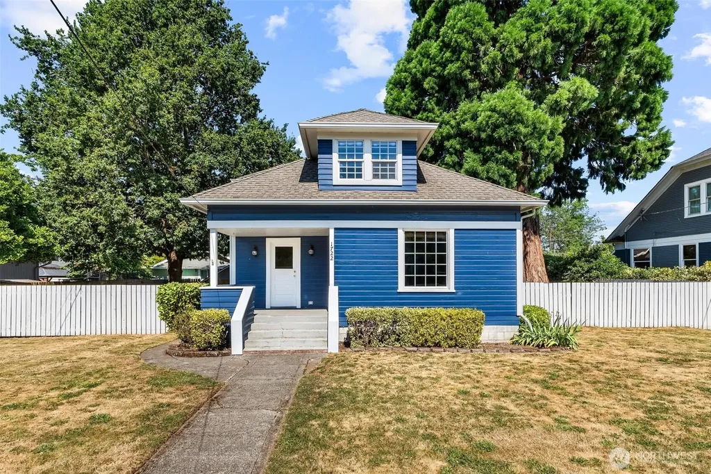 1722 Franklin Street Enumclaw WA 98022