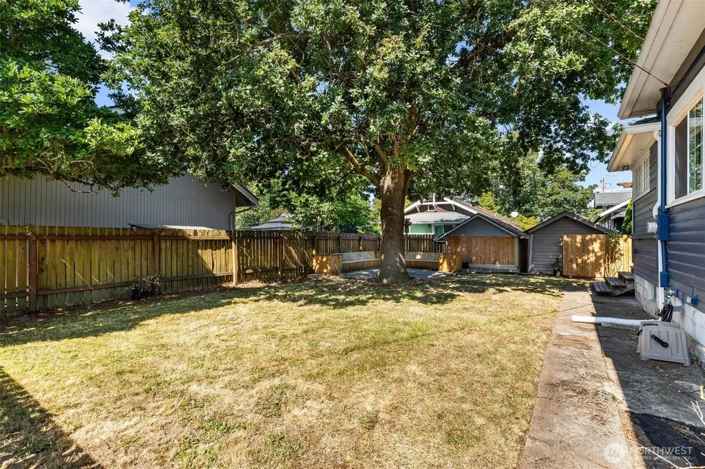 1722 Franklin Street Enumclaw WA 98022