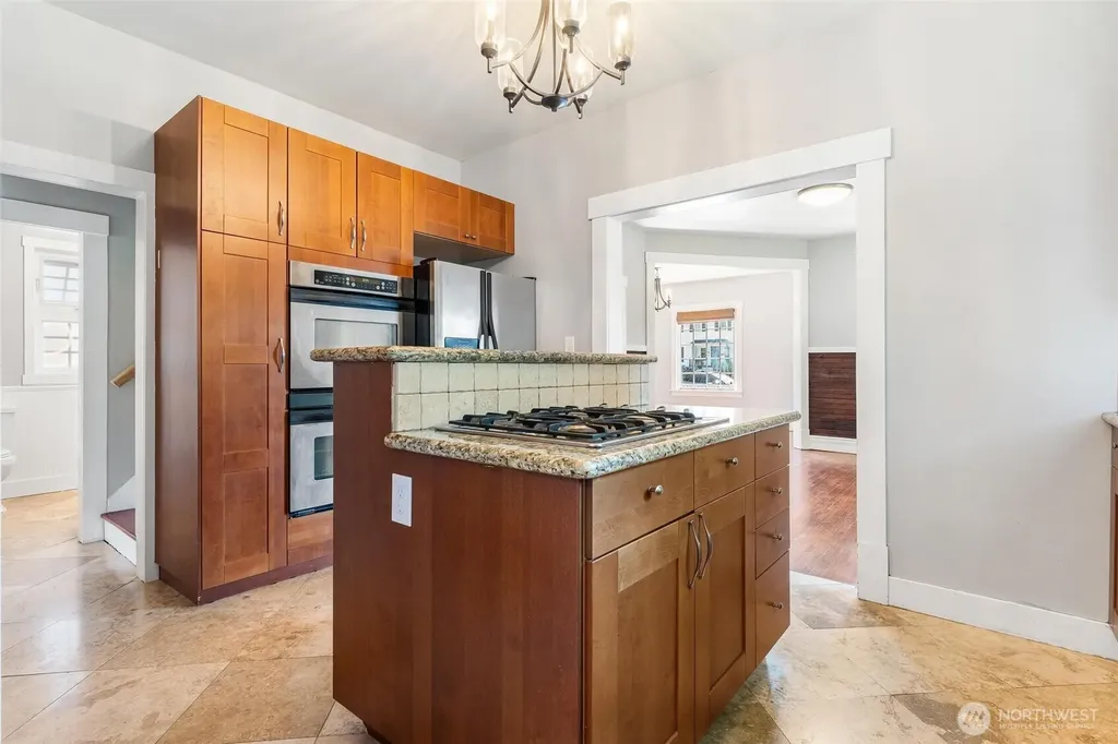 1722 Franklin Street Enumclaw WA 98022