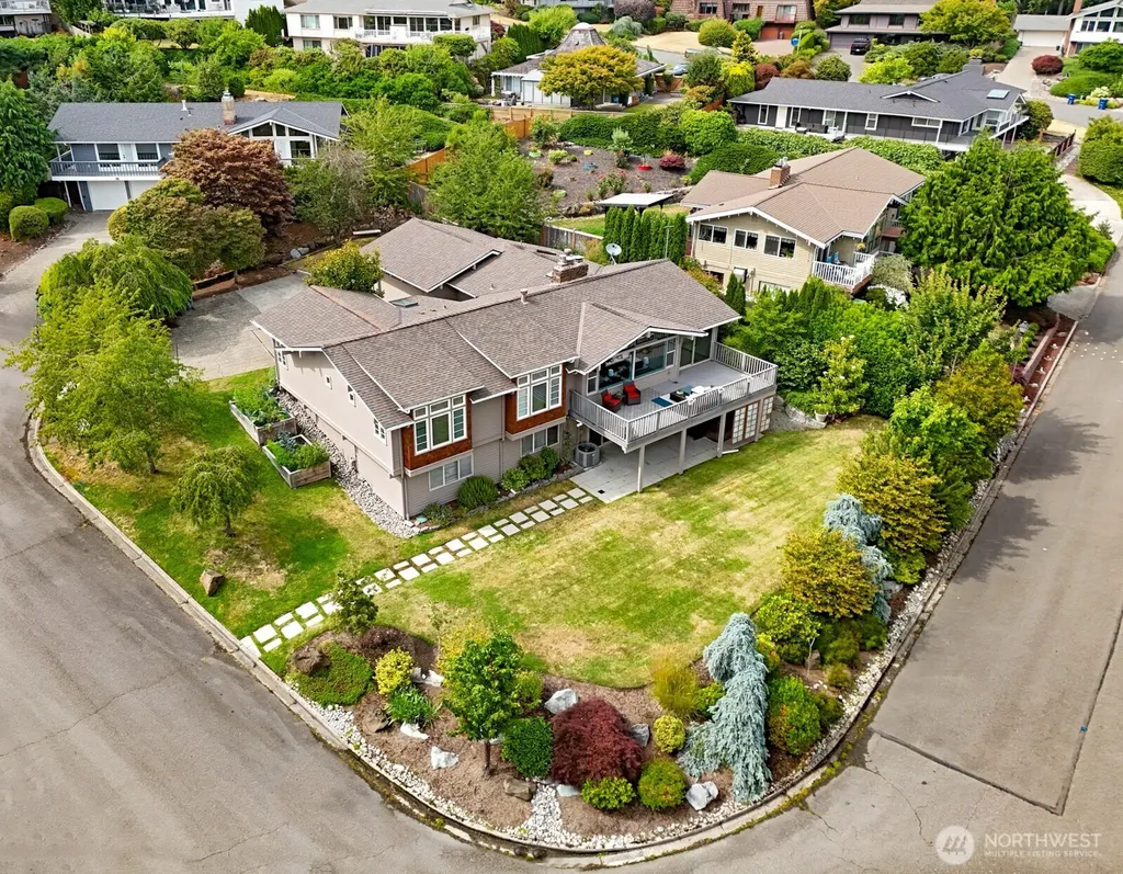 17236 NE 6th Place Bellevue WA 98008