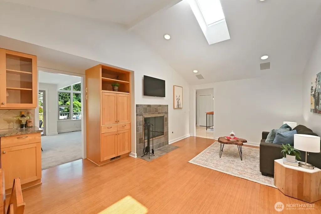 17236 NE 6th Place Bellevue WA 98008