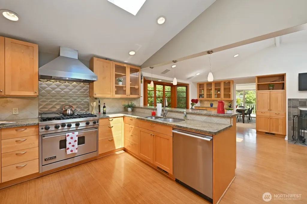 17236 NE 6th Place Bellevue WA 98008